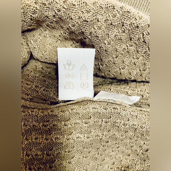 Vintage Beige Crewneck Sweater - Picture 7 of 7